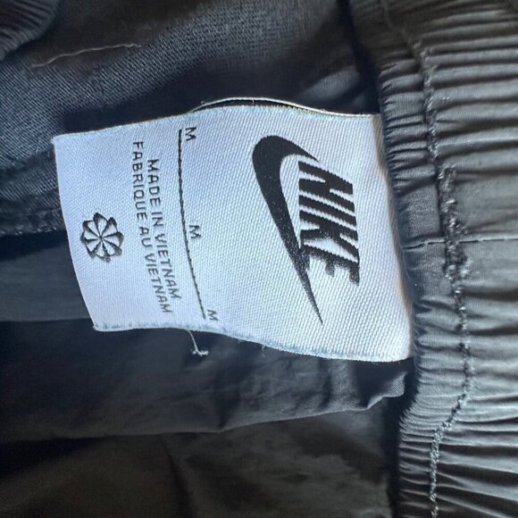 Nike Windrunnerd High-Waisted Woven Open-Hem Pants FV7655-010 Womens Size M - Picture 8 of 10